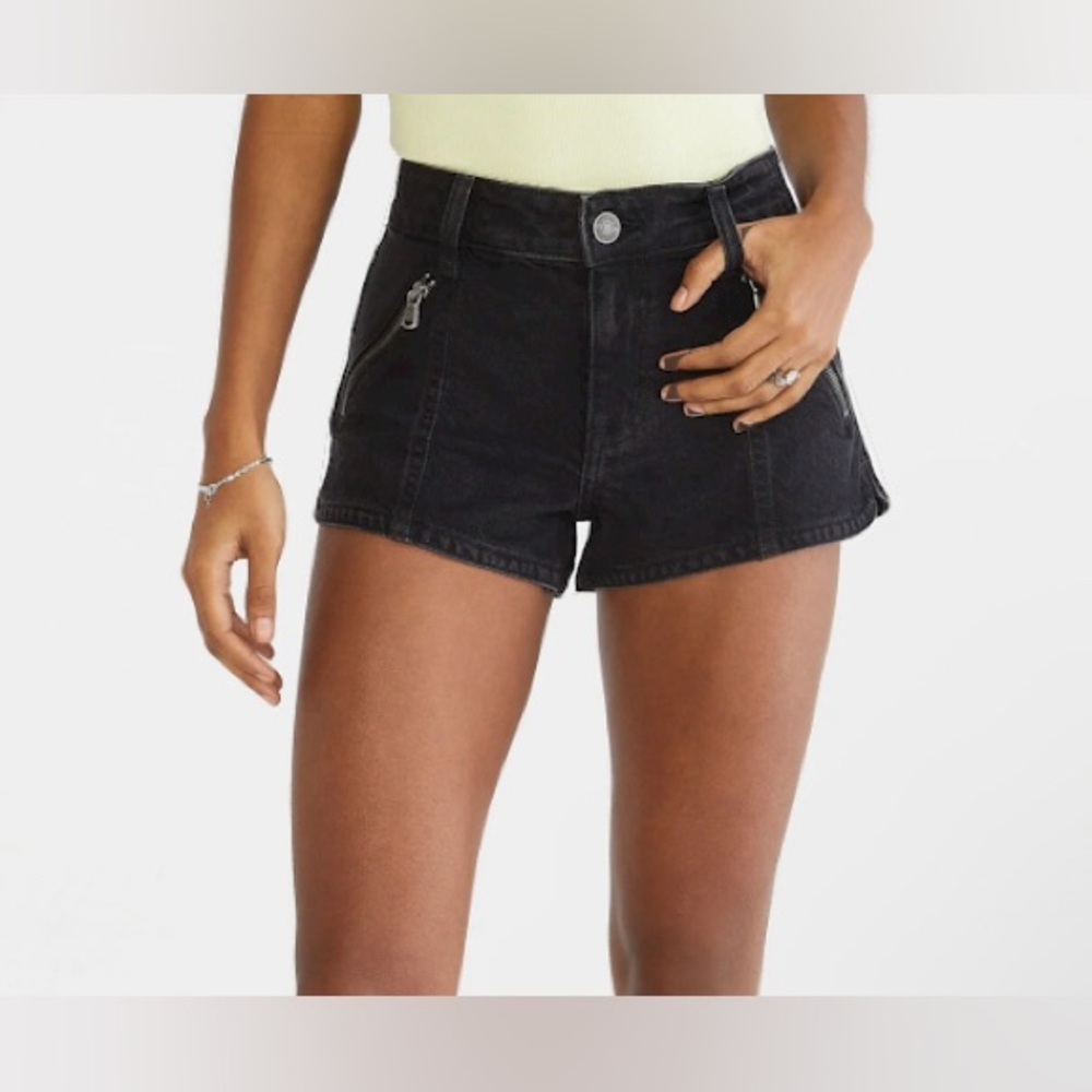AERO MID RISE DENIM SHORTY Shorts